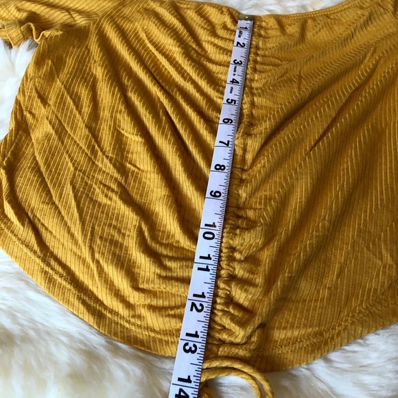 Yellow Extendable Crop Top - Picture 4 of 6
